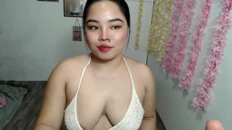 Snapshot of shamcysupsup chatting on February 8, 3:42 pm Shamcy online show from February 8, 3:42 pm