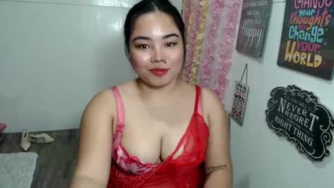 Snapshot of shamcysupsup chatting on February 17, 2:37 pm Shamcy online show from February 17, 2:37 pm