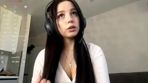 Viola online show from November 24, 7:30 am