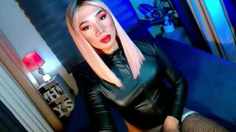 MISS SHANE online show from October 7, 6:38 pm