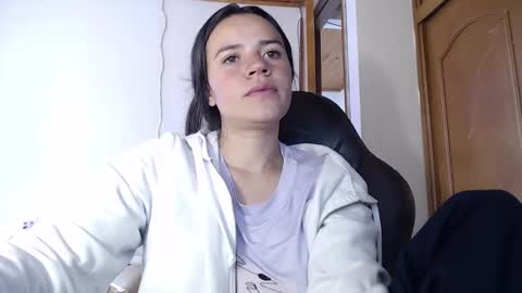 Snapshot of shanel_lozano chatting on September 14, 5:12 pm shanel_lozano online show from September 14, 5:12 pm