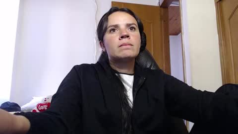 Snapshot of shanel_lozano chatting on September 25, 8:01 pm shanel_lozano online show from September 25, 8:01 pm