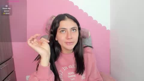 Snapshot of shanell_c chatting on November 21, 3:54 pm Emily online show from November 21, 3:54 pm