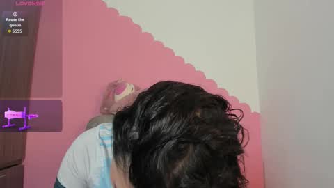 Snapshot of shanell_c chatting on November 30, 2:59 am Emily online show from November 30, 2:59 am