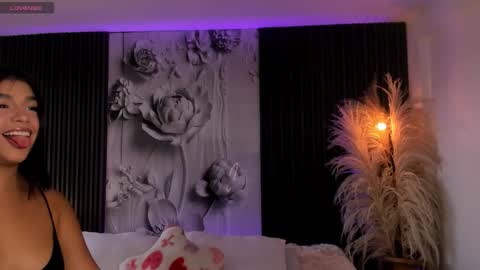 ShaniaDaniels online show from March 6, 9:22 pm