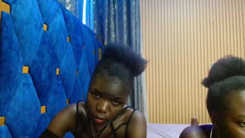 Shaniz online show from December 3, 6:06 pm