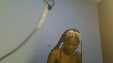 Snapshot of shanizzz chatting on June 16, 12:24 am shanizz online show from June 16, 12:24 am
