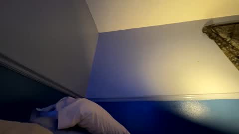 Snapshot of shankzilla chatting on September 18, 1:51 am shankzilla online show from September 18, 1:51 am