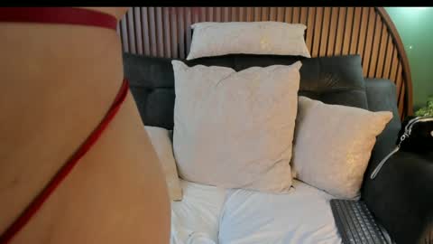 shannel__queen online show from May 5, 9:12 pm