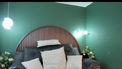 shannel__queen online show from May 7, 8:58 pm