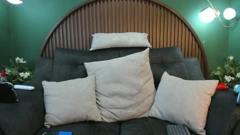shannel__queen online show from May 30, 7:11 pm