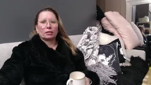 Shannon07 online show from December 30, 12:11 am