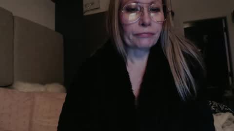 Shannon07 online show from January 1, 8:02 am