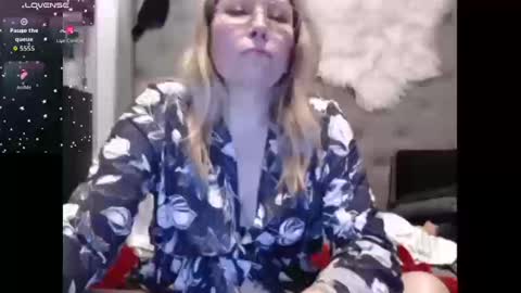 Shannon07 online show from October 20, 6:47 am