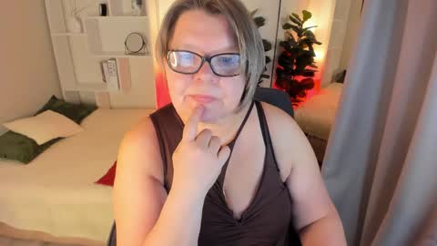 Shannon online show from May 25, 1:28 pm