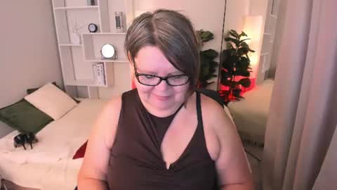Shannon online show from June 12, 8:13 am