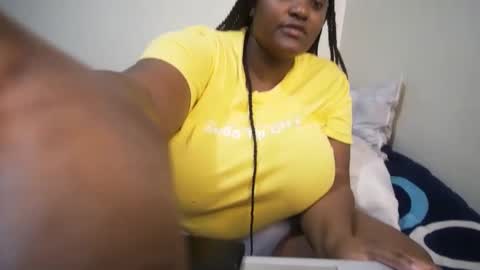shanny_123 online show from April 12, 1:05 pm