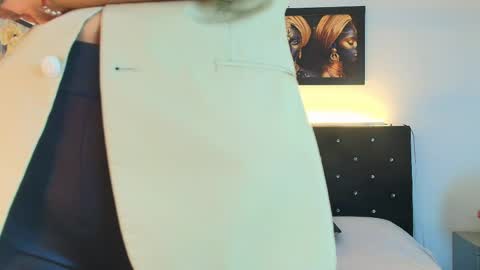 Snapshot of shanon_mature_ chatting on May 6, 7:08 pm Shanon online show from May 6, 7:08 pm