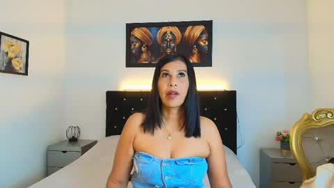 Snapshot of shanon_mature_ chatting on May 12, 7:22 pm Shanon online show from May 12, 7:22 pm
