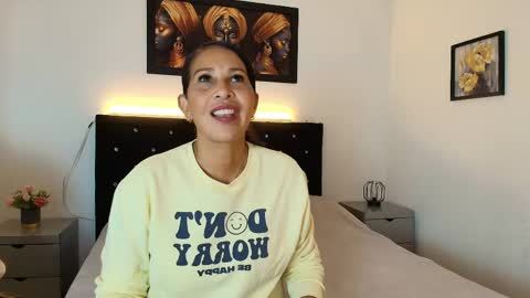 Snapshot of shanon_mature_ chatting on June 5, 7:08 pm Shanon online show from June 5, 7:08 pm