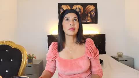 Snapshot of shanon_mature_ chatting on June 11, 7:45 pm Shanon online show from June 11, 7:45 pm