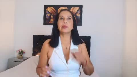 Snapshot of shanon_mature_ chatting on July 21, 7:49 pm Shanon online show from July 21, 7:49 pm