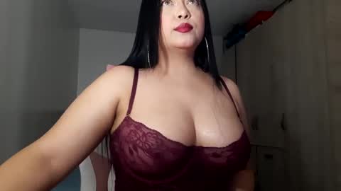 Snapshot of shanonn_diprima_ chatting on December 21, 3:14 am Cami Ortiz independent model online show from December 21, 3:14 am