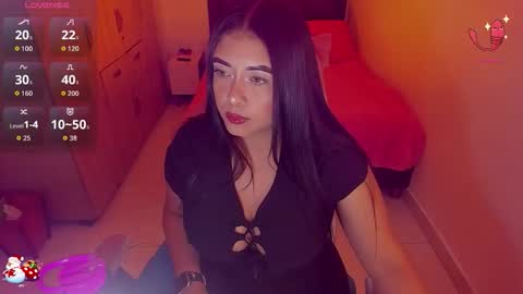 Snapshot of shanonn_diprima_ chatting on October 23, 6:50 pm Cami Ortiz independent model online show from October 23, 6:50 pm