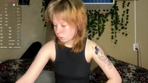 Kristin online show from November 4, 4:11 am