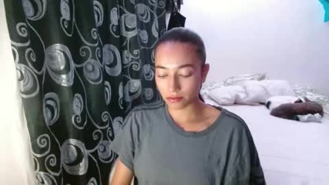 Snapshot of shantal_d03 chatting on October 7, 4:53 am shantal_d03 online show from October 7, 4:53 am