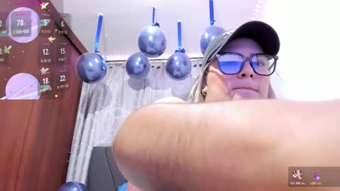 S H A N T A L  S M I T H online show from November 27, 3:52 am