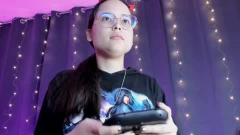 Snapshot of shantalcerezo chatting on January 3, 1:05 am Cat-FOLLOWME and we talk IGshantal cerezo online show from January 3, 1:05 am