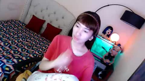 Snapshot of shantalfoxxy chatting on October 24, 2:19 am SHANTA FOX s online show from October 24, 2:19 am