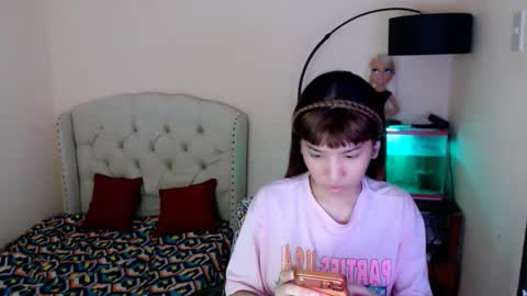 SHANTA FOX  s online show from February 7, 2:15 am