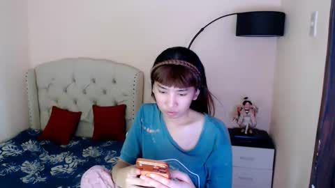 SHANTA FOX  s online show from June 4, 12:16 am