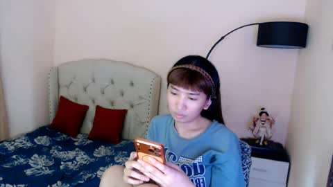 SHANTA FOX  s online show from June 13, 7:39 am