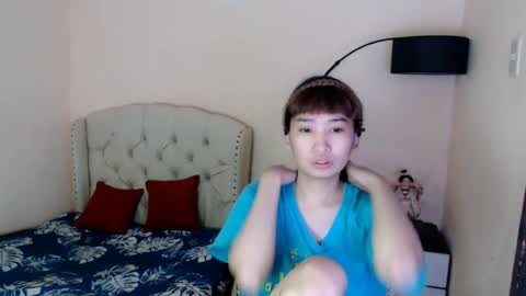 SHANTA FOX  s online show from July 5, 3:13 am