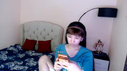 SHANTA FOX  s online show from July 19, 2:10 pm
