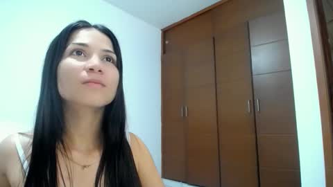 Snapshot of shantalkimberly chatting on November 7, 4:07 pm maria online show from November 7, 4:07 pm