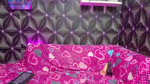 Snapshot of shantalks chatting on October 9, 3:59 am shantalks online show from October 9, 3:59 am