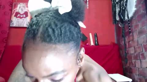 Snapshot of shantalks chatting on October 14, 3:51 am shantalks online show from October 14, 3:51 am