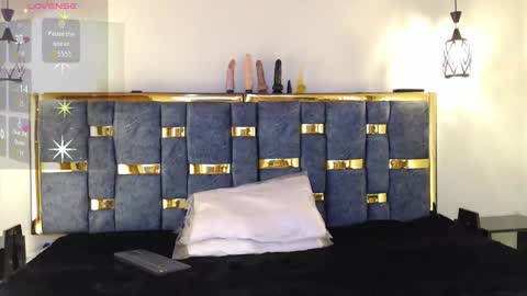 Snapshot of shantall_05 chatting on November 7, 2:44 am shantall 05 online show from November 7, 2:44 am