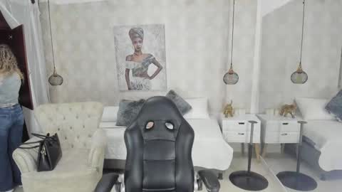 Shantal online show from February 12, 11:27 am