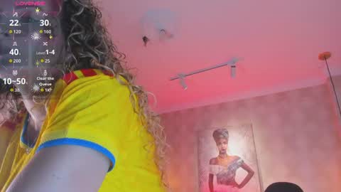 Shantal online show from June 17, 11:23 am