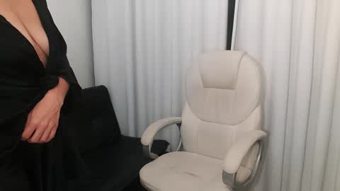 shantal online show from February 11, 12:06 am