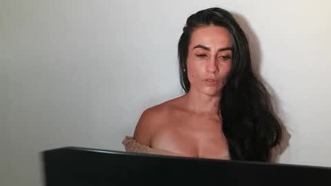 shantal online show from February 16, 4:08 am