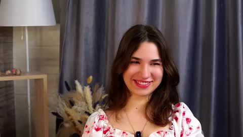 Snapshot of shapasser chatting on October 13, 1:16 am Ivy online show from October 13, 1:16 am
