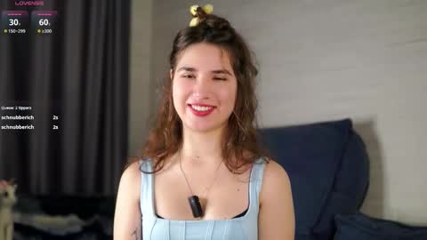 Snapshot of shapasser chatting on November 10, 1:15 am Ivy online show from November 10, 1:15 am