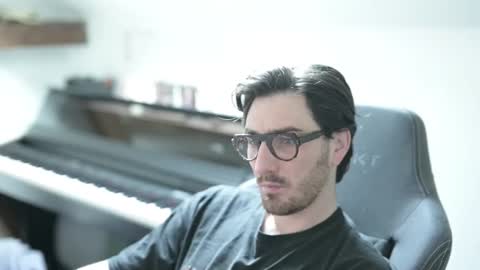 Snapshot of shape80 chatting on March 21, 9:03 am frenchy boy online show from March 21, 9:03 am