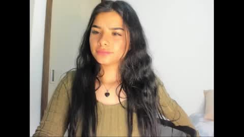 Snapshot of shara_jones chatting on February 17, 8:41 am Sara online show from February 17, 8:41 am